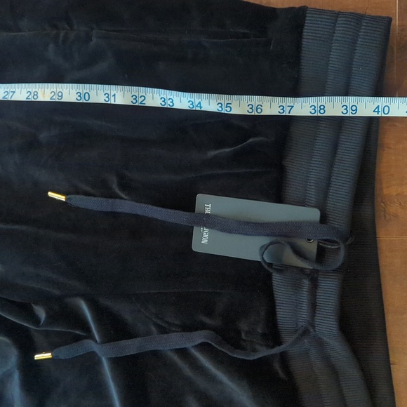 True religion jet black velor suit - Picture 7 of 7